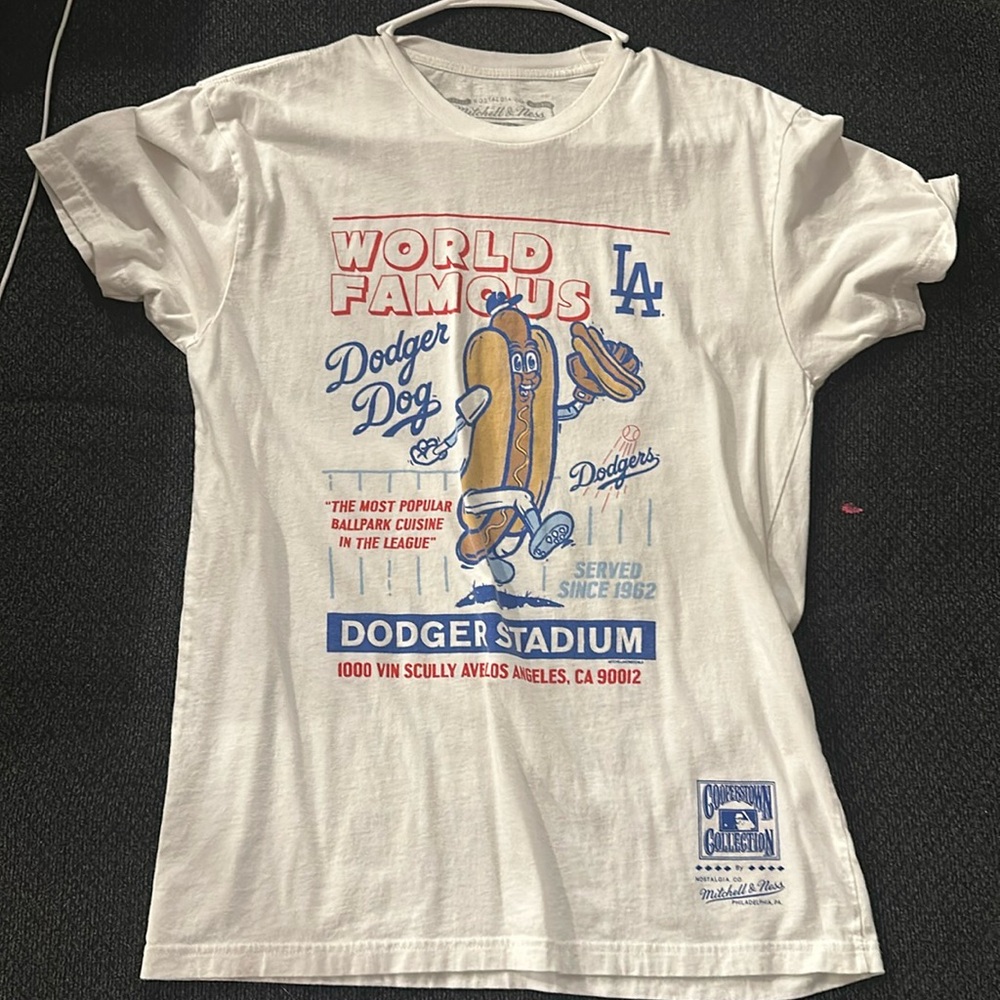 mitchell and ness t shirt